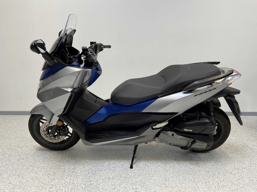 Honda NSS 125 Forza ABS 2017 vue gauche