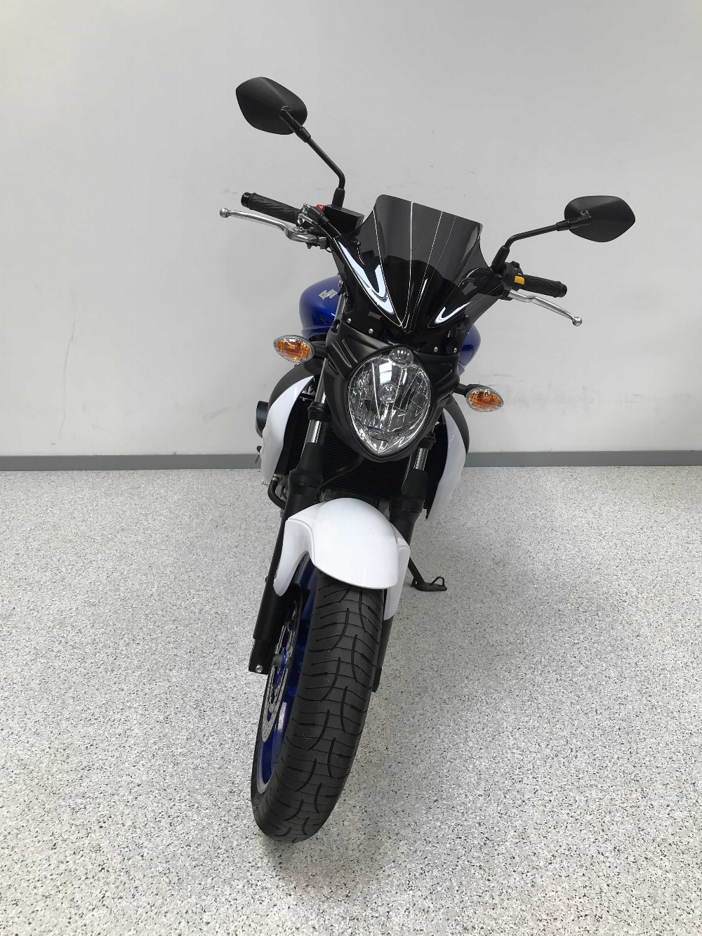 Suzuki SFV 650 Gladius 2013 vue avant