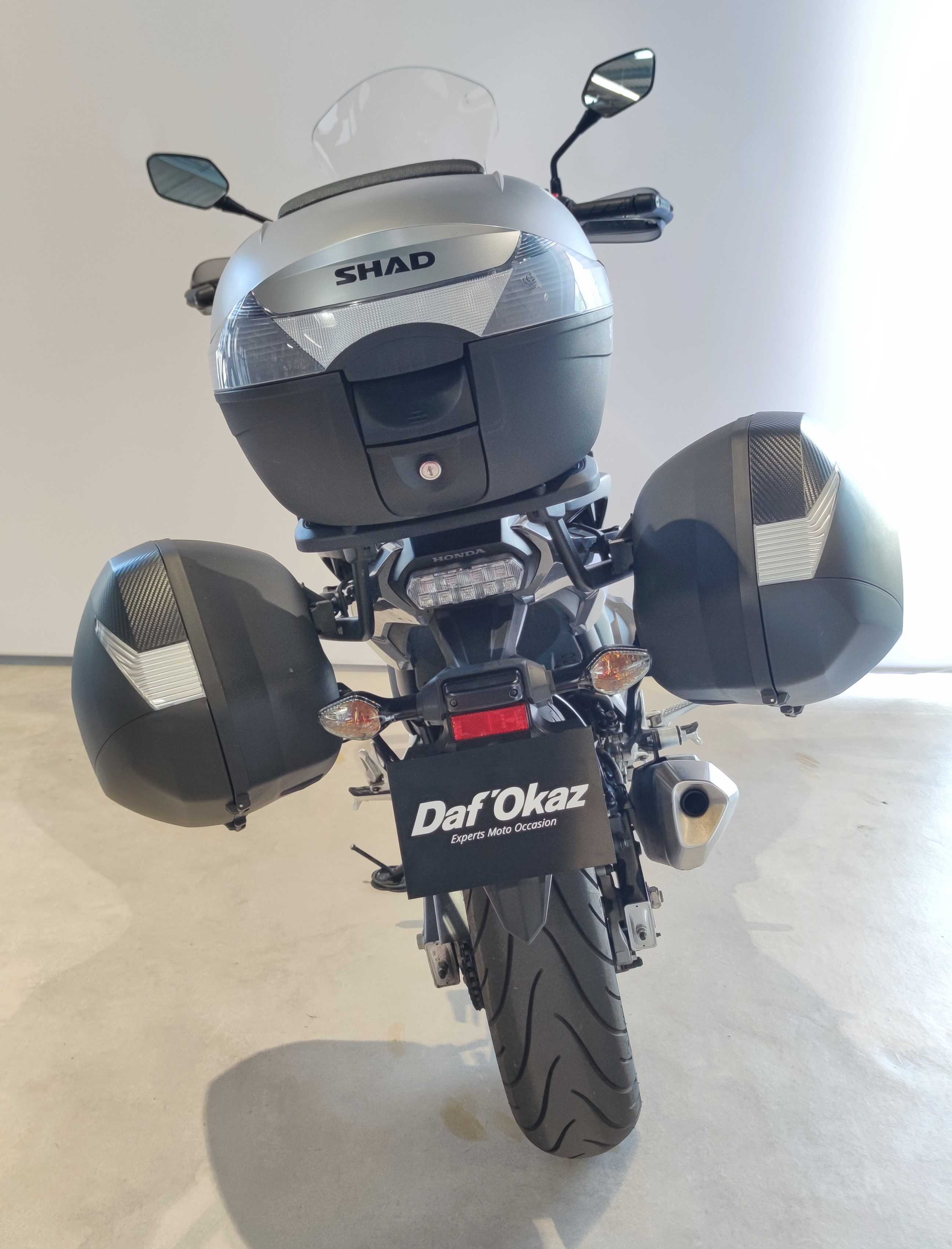 Honda NC 750 X DCT 2016 HD vue arrière