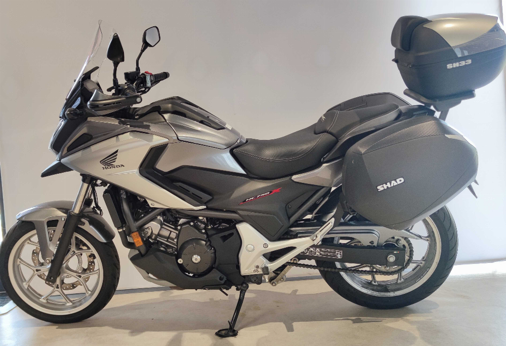 Honda NC 750 X DCT 2016 vue gauche