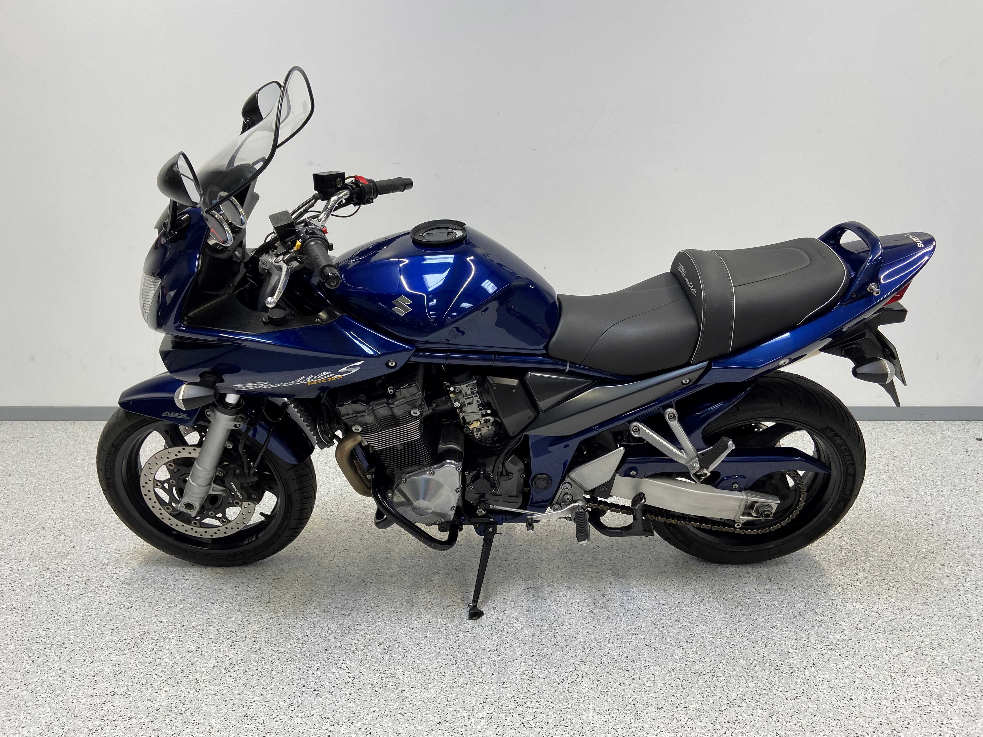 Suzuki GSF 1200 S Bandit ABS 2006 HD vue gauche