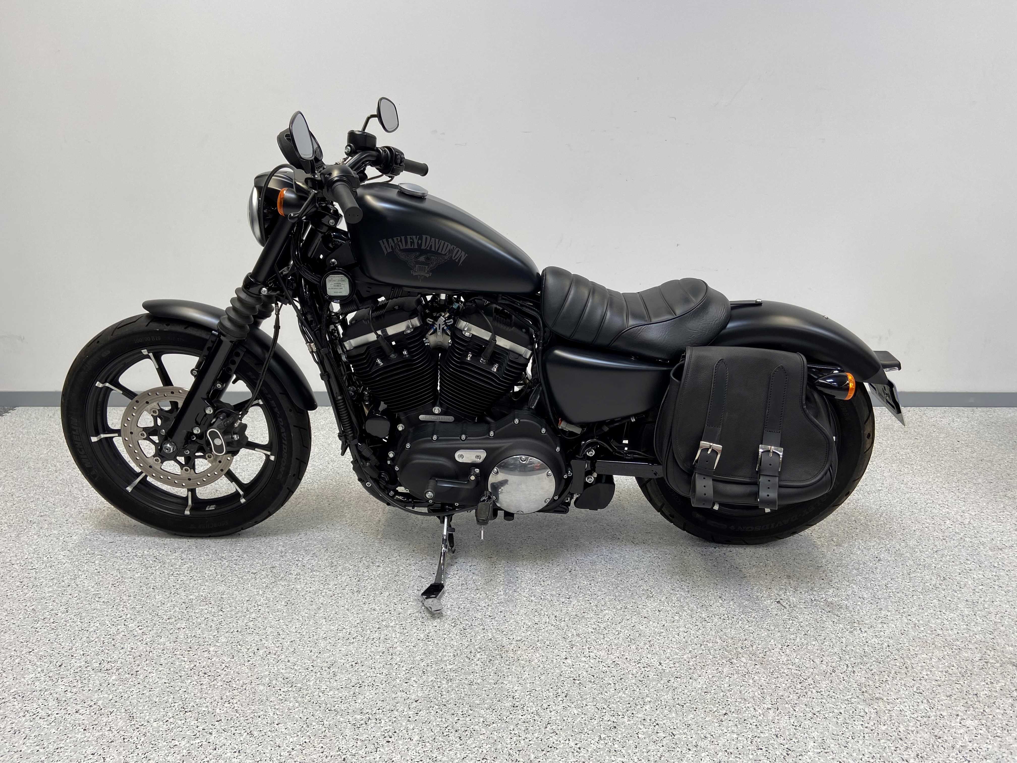 Harley-Davidson IRON 883 2017 HD vue gauche