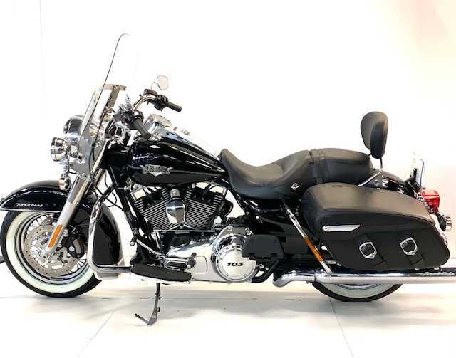 Harley-Davidson 1690 ROADKING CLASSIC ABS STAGE 1 2010 HD vue gauche