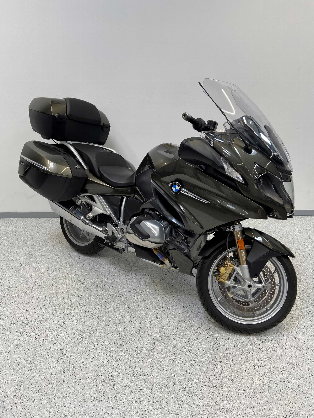 BMW R 1250 RT 2020 vue 3/4 droite