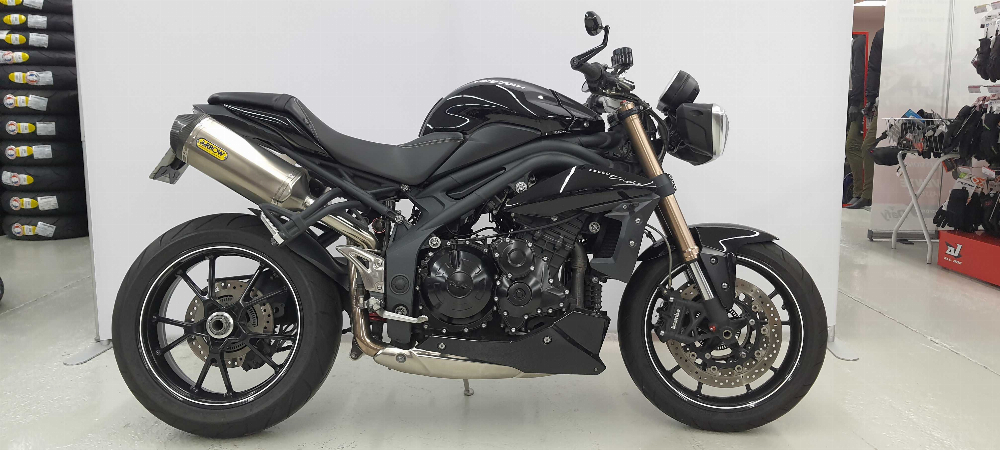 Triumph 1050 Speed Triple 94 2015 vue gauche