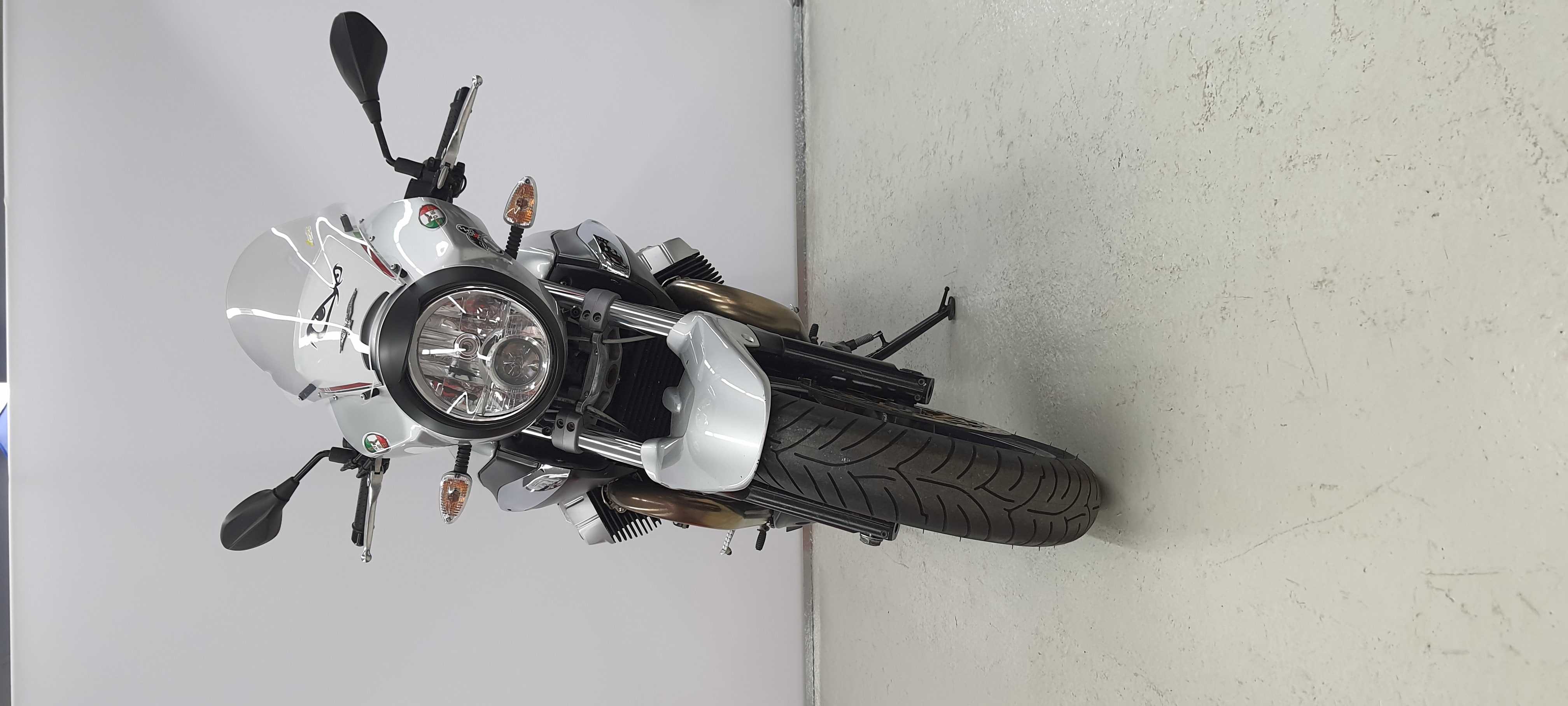 Moto Guzzi SPORT 1200 8V E3 2010 HD vue avant