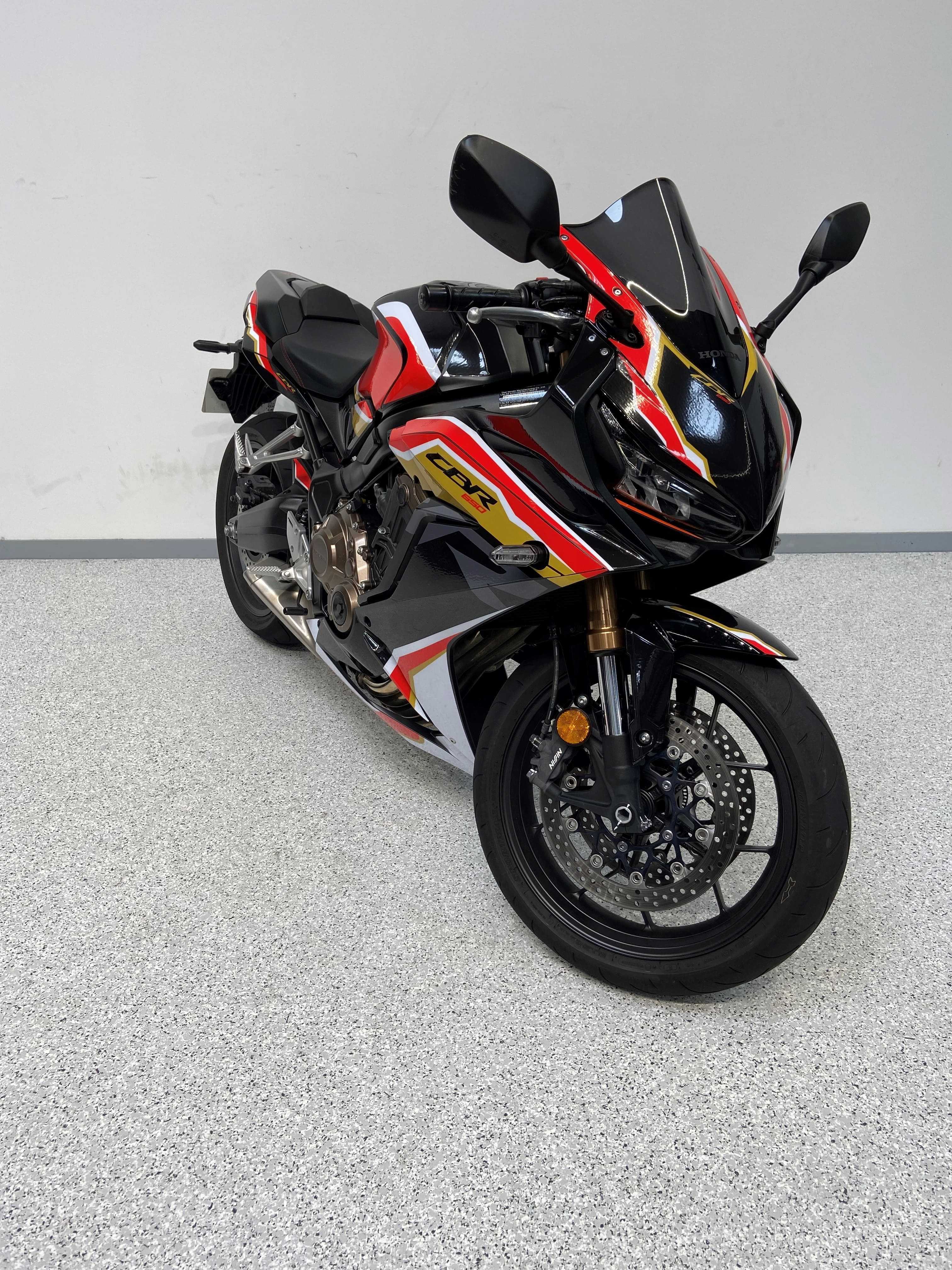 Honda CBR 650 R ABS 2022 HD vue 3/4 droite