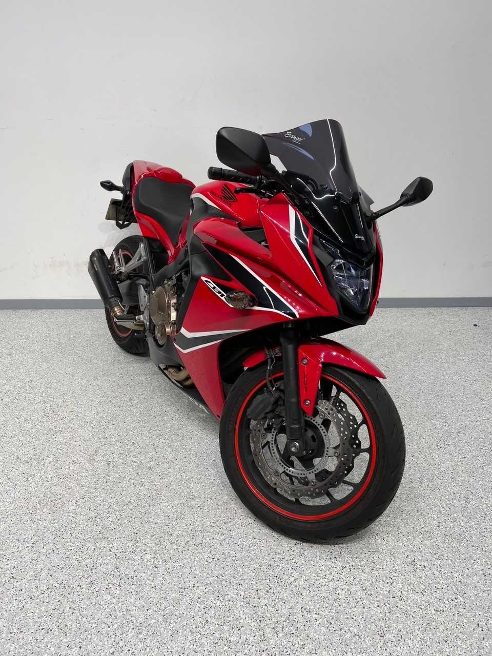 Honda CBR 650 F ABS 2018 HD vue 3/4 droite