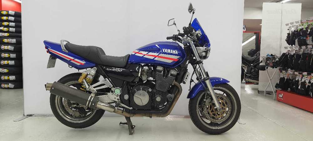 Yamaha XJR 1200 SP 1998 vue gauche