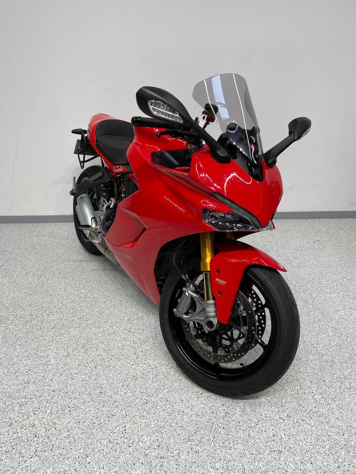 Ducati 939 Supersport 2020 HD vue 3/4 droite