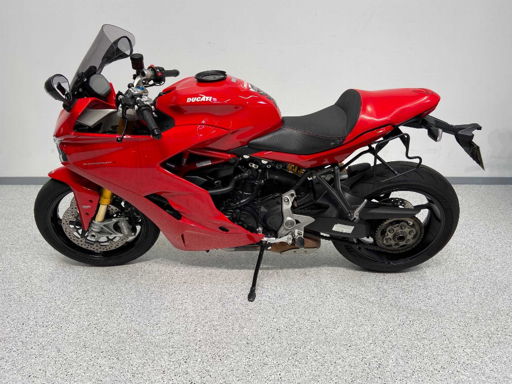 Ducati 939 Supersport 2020 vue gauche