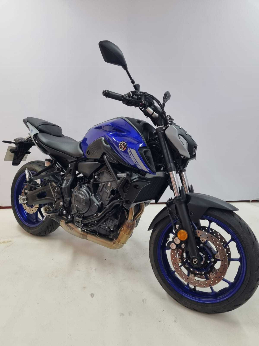 Yamaha MT-07 ABS 2021 vue 3/4 droite