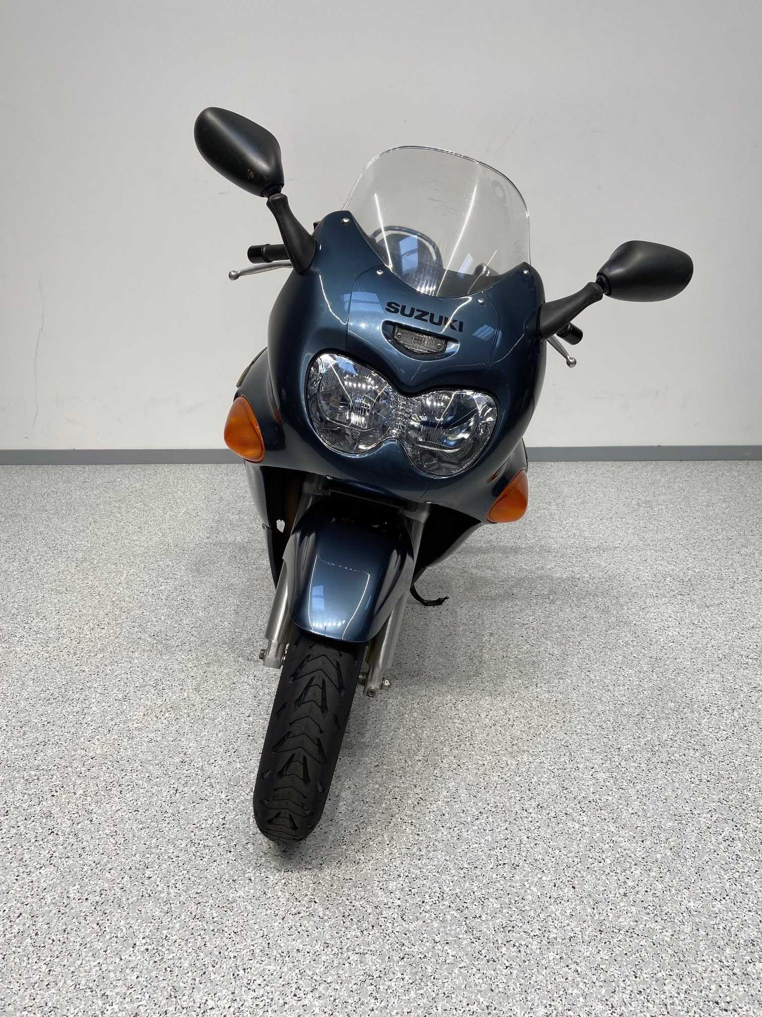 Suzuki GSX 750 F 2001 HD vue avant