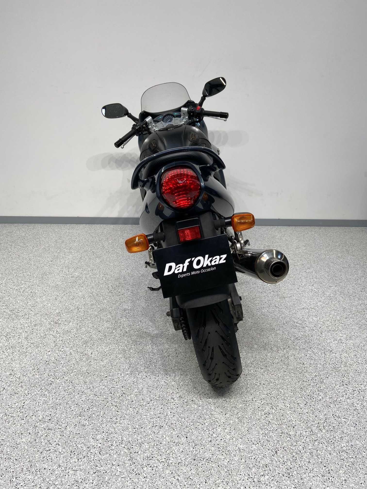 Suzuki GSX 750 F 2001 HD vue arrière