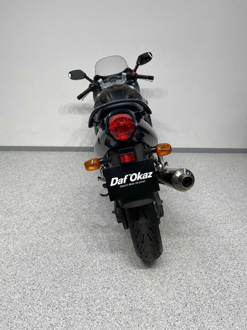 Suzuki GSX 750 F 2001 vue arrière