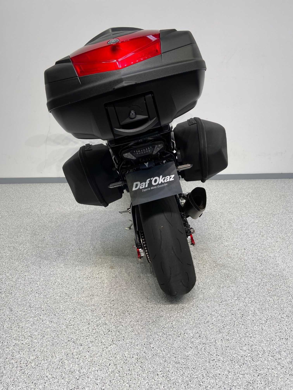 Yamaha MT-10 Tourer Edition 2018 vue arrière