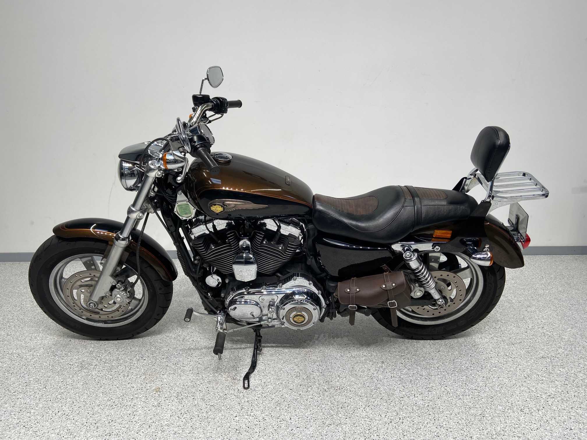 Harley-Davidson XL 1200 2013 HD vue gauche