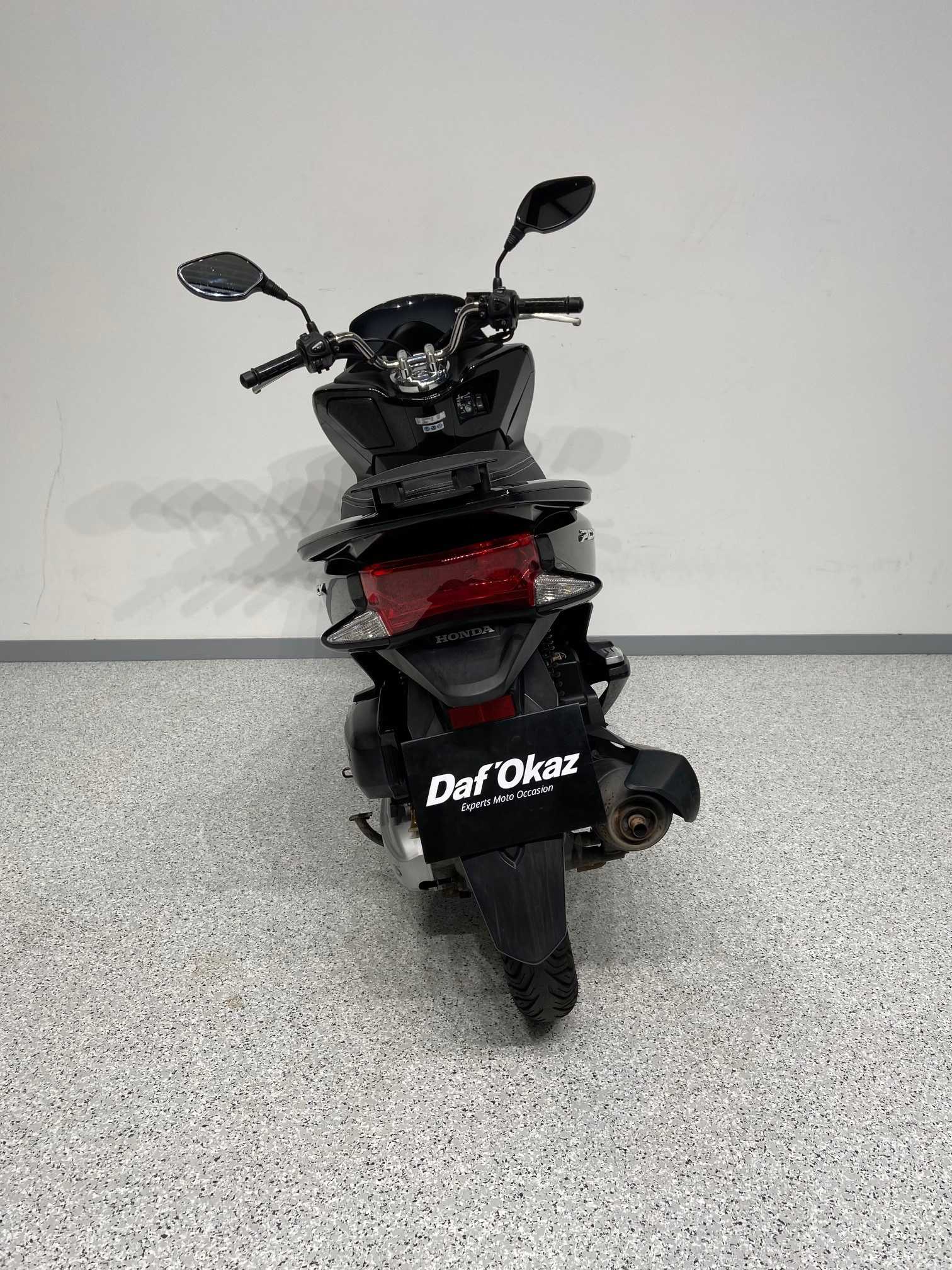 Honda PCX 125 2014 HD vue arrière