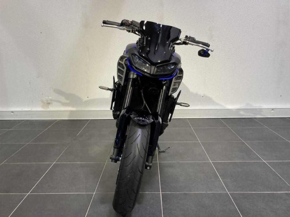 Yamaha MT-09 2019 vue avant