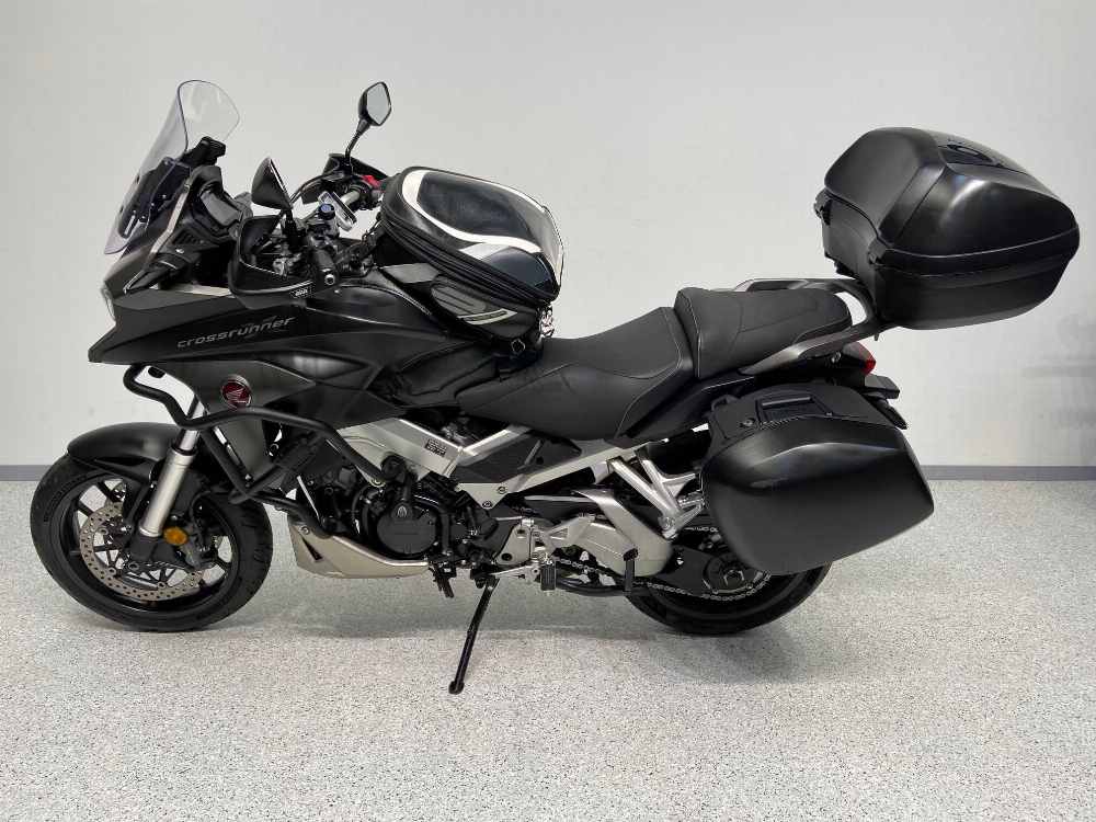 Honda VFR 800 X Crossrunner RC94 2019 vue gauche