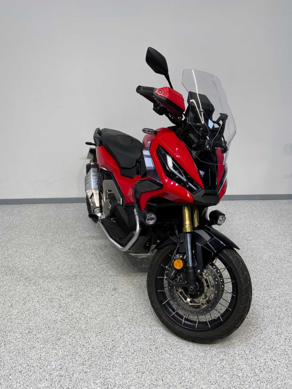 Honda X-ADV 750 2021 vue 3/4 droite