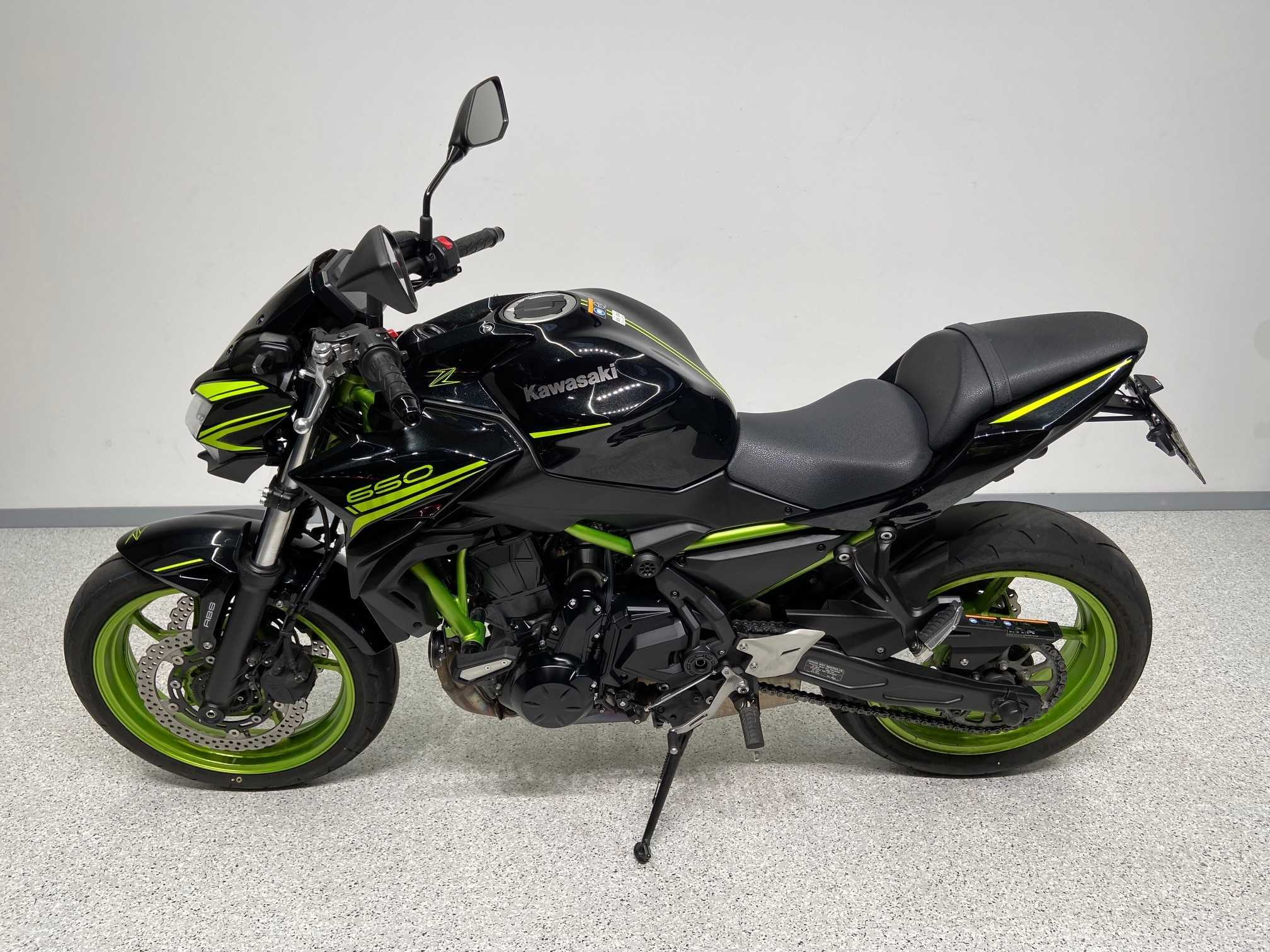 Kawasaki Z 650 2021 HD vue gauche