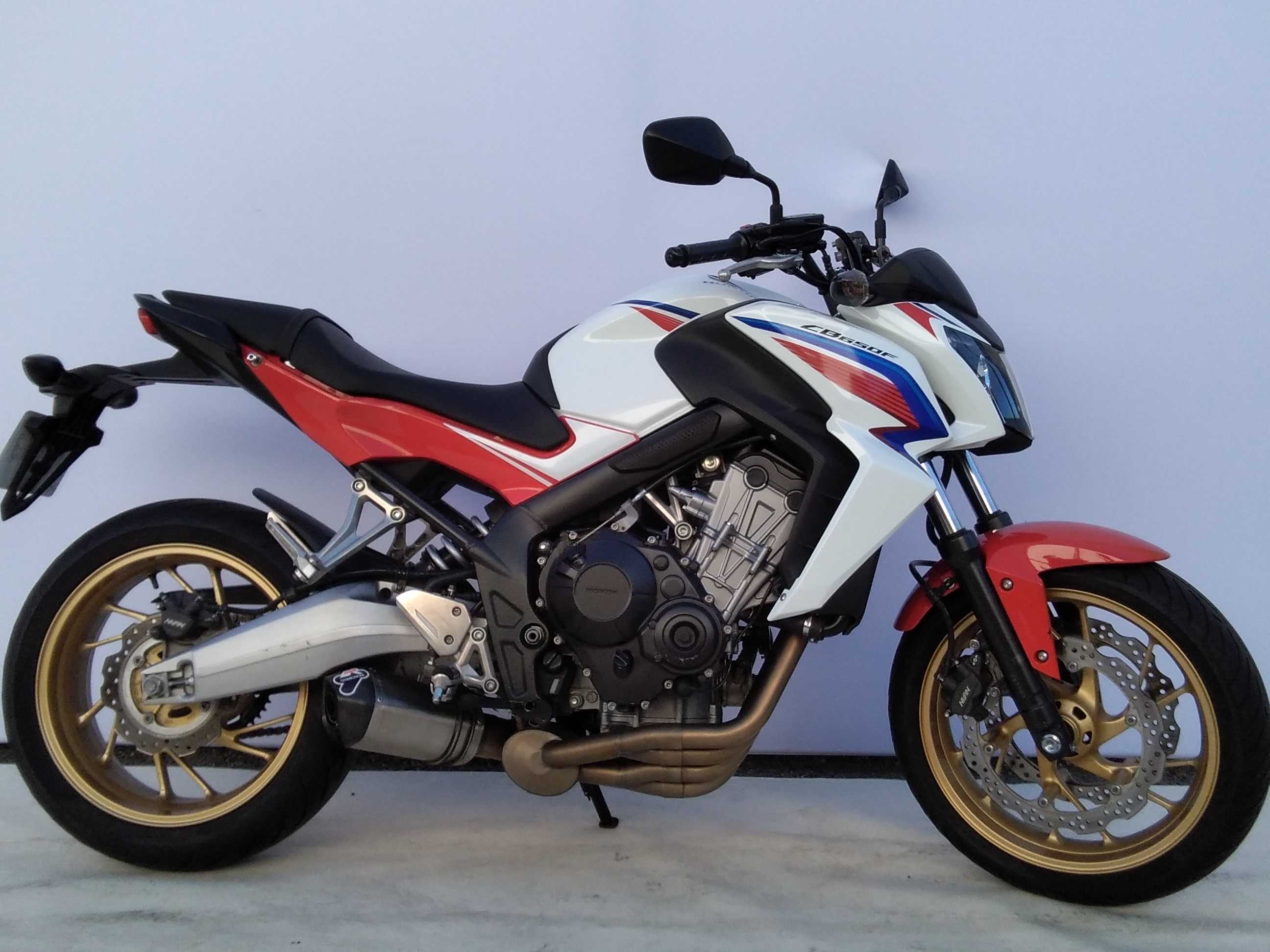 Honda CB 650 F 2014 HD vue avant