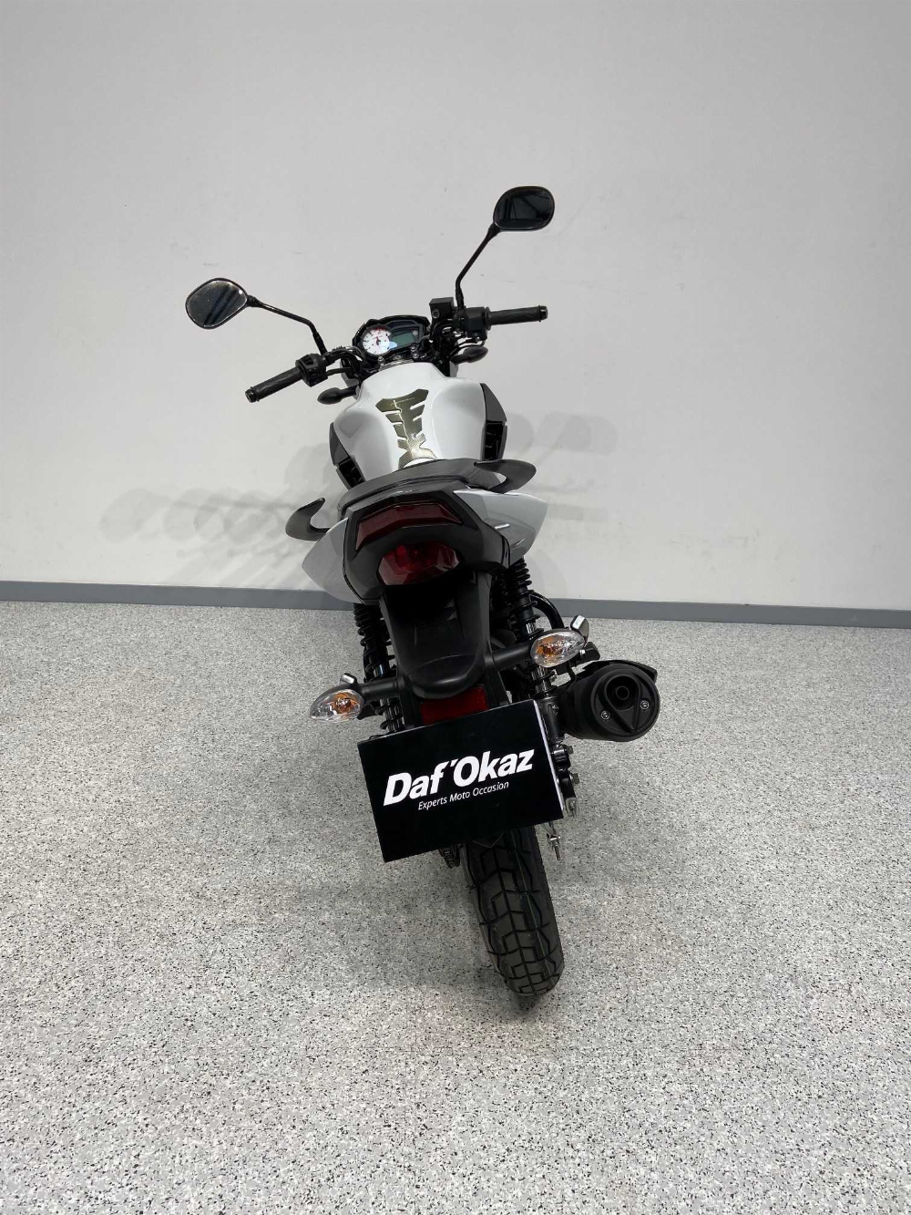 Yamaha YS 125 2018 vue arrière