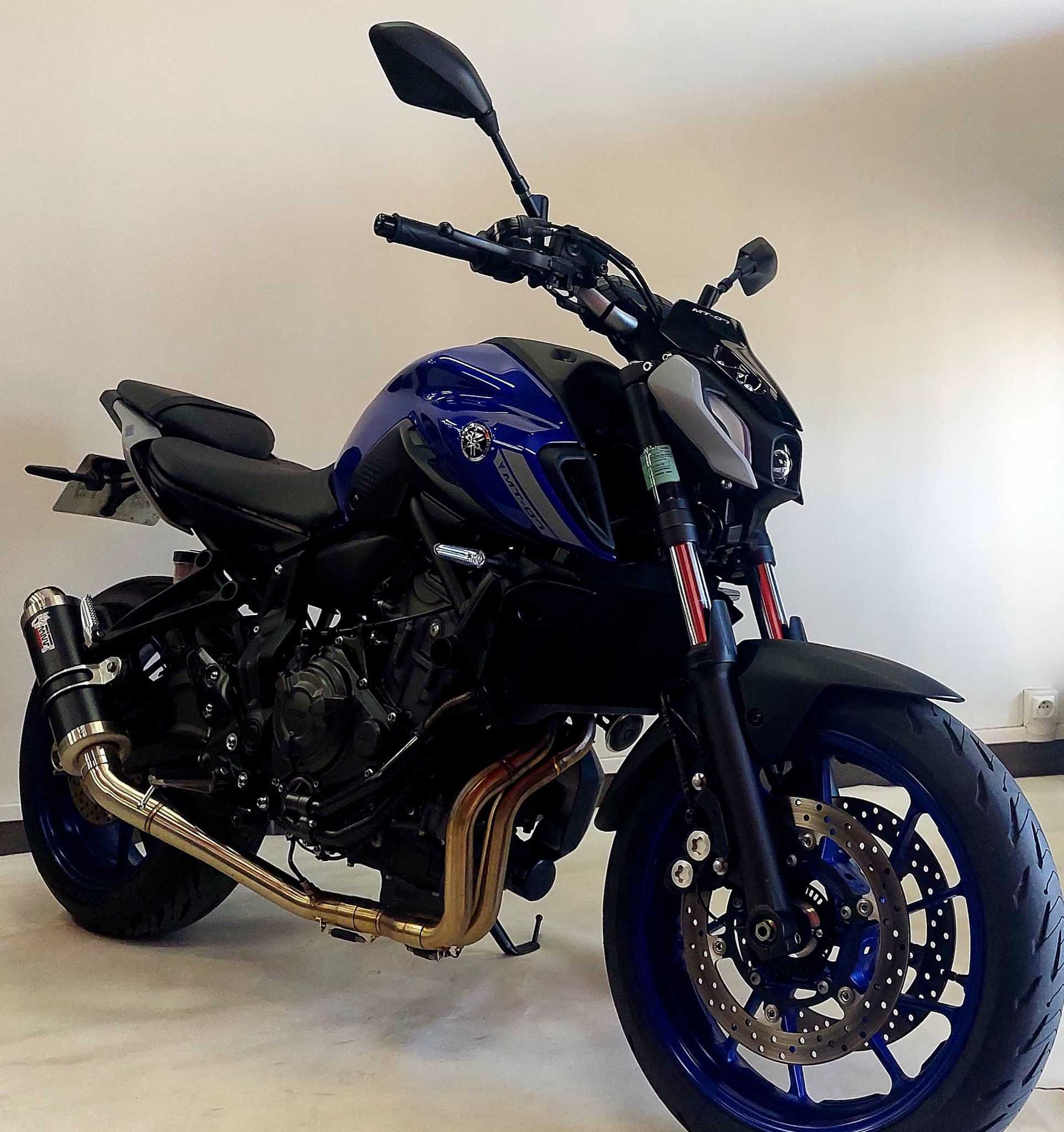 Yamaha MT-07 ABS 2021 HD vue 3/4 droite