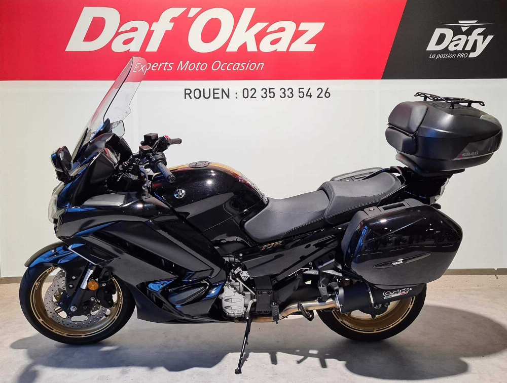 Yamaha FJR 1300 AE 2020 vue gauche