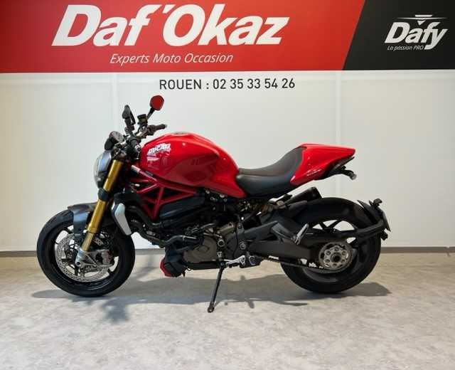 Ducati 1200 Monster 2015 HD vue gauche