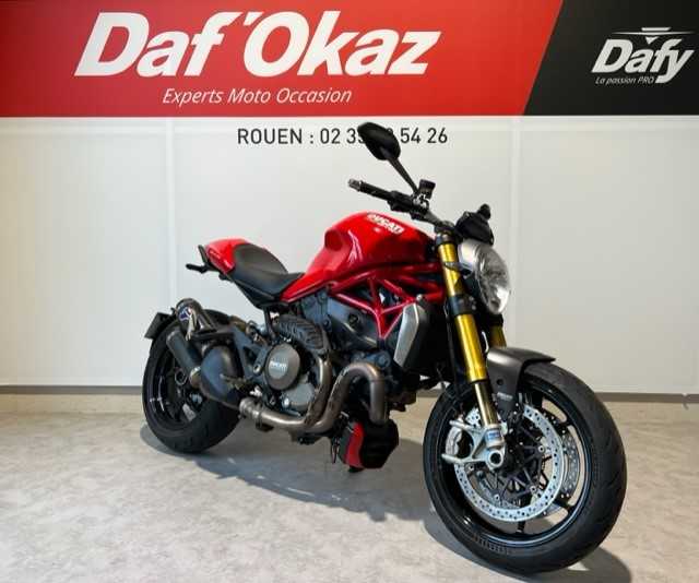 Ducati 1200 Monster 2015 vue 3/4 droite