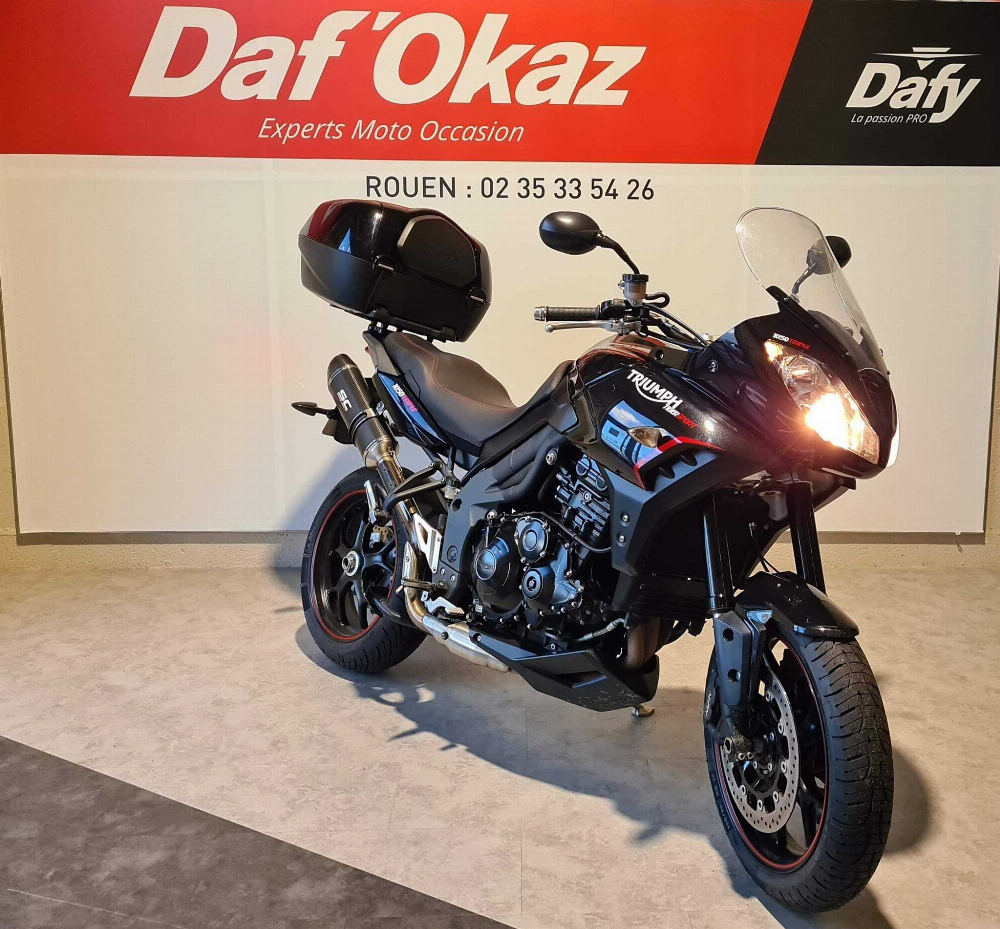 Triumph 1050 Tiger Sport 2015 vue 3/4 droite