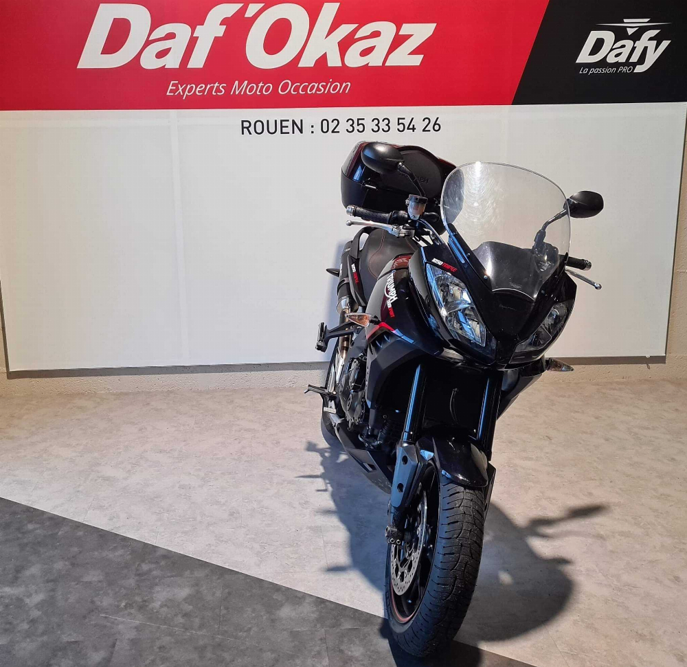 Triumph 1050 Tiger Sport 2015 vue avant