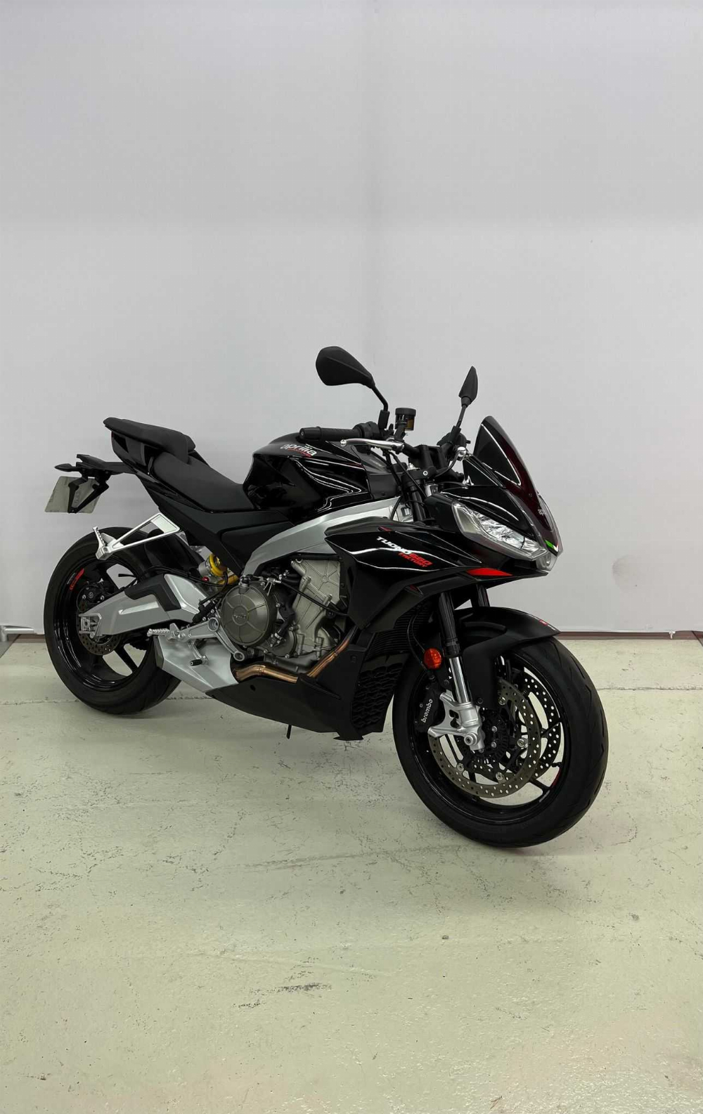 Aprilia TUONO 660 E5 FACTORY &quot;FACTORY&quot; 2022 vue 3/4 droite