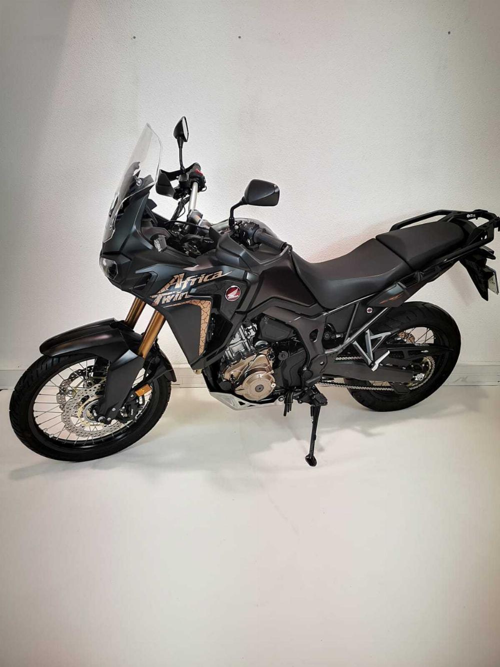 Honda CRF1000D 2018 vue gauche