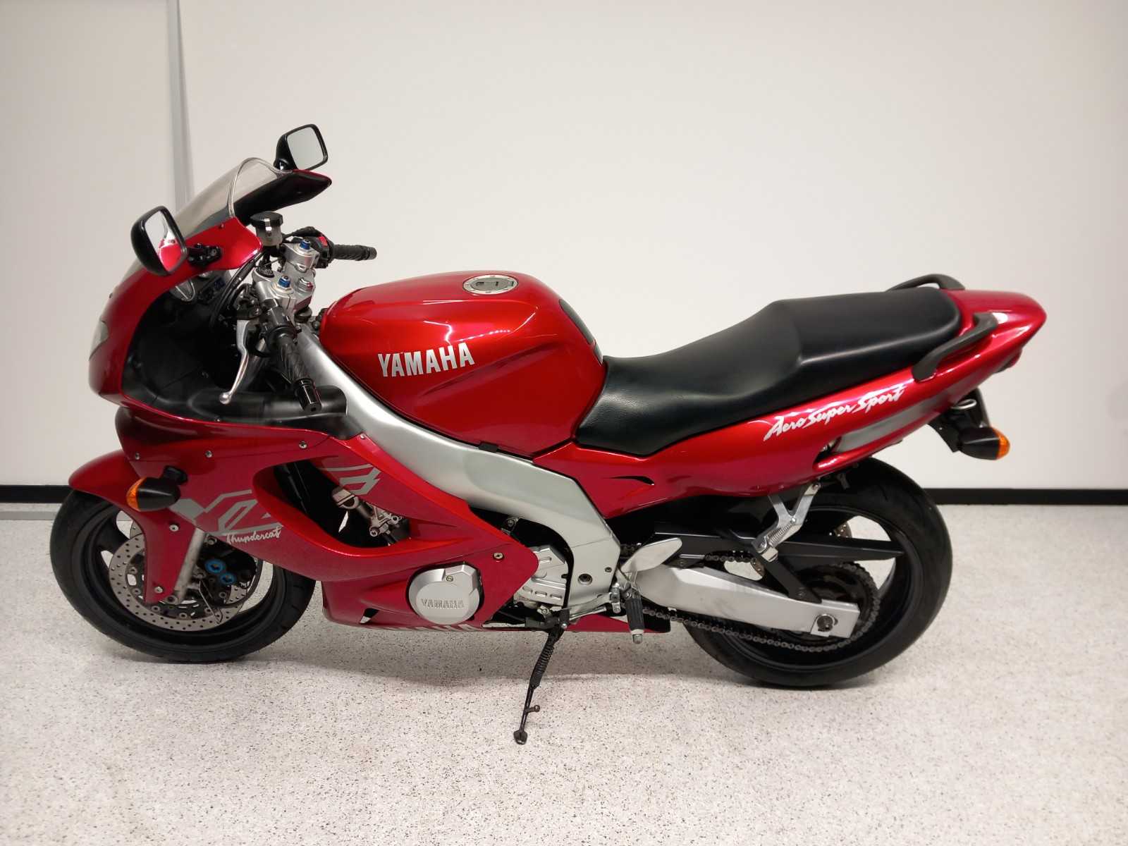 Yamaha YZF 600 R Thundercat 2000 HD vue gauche