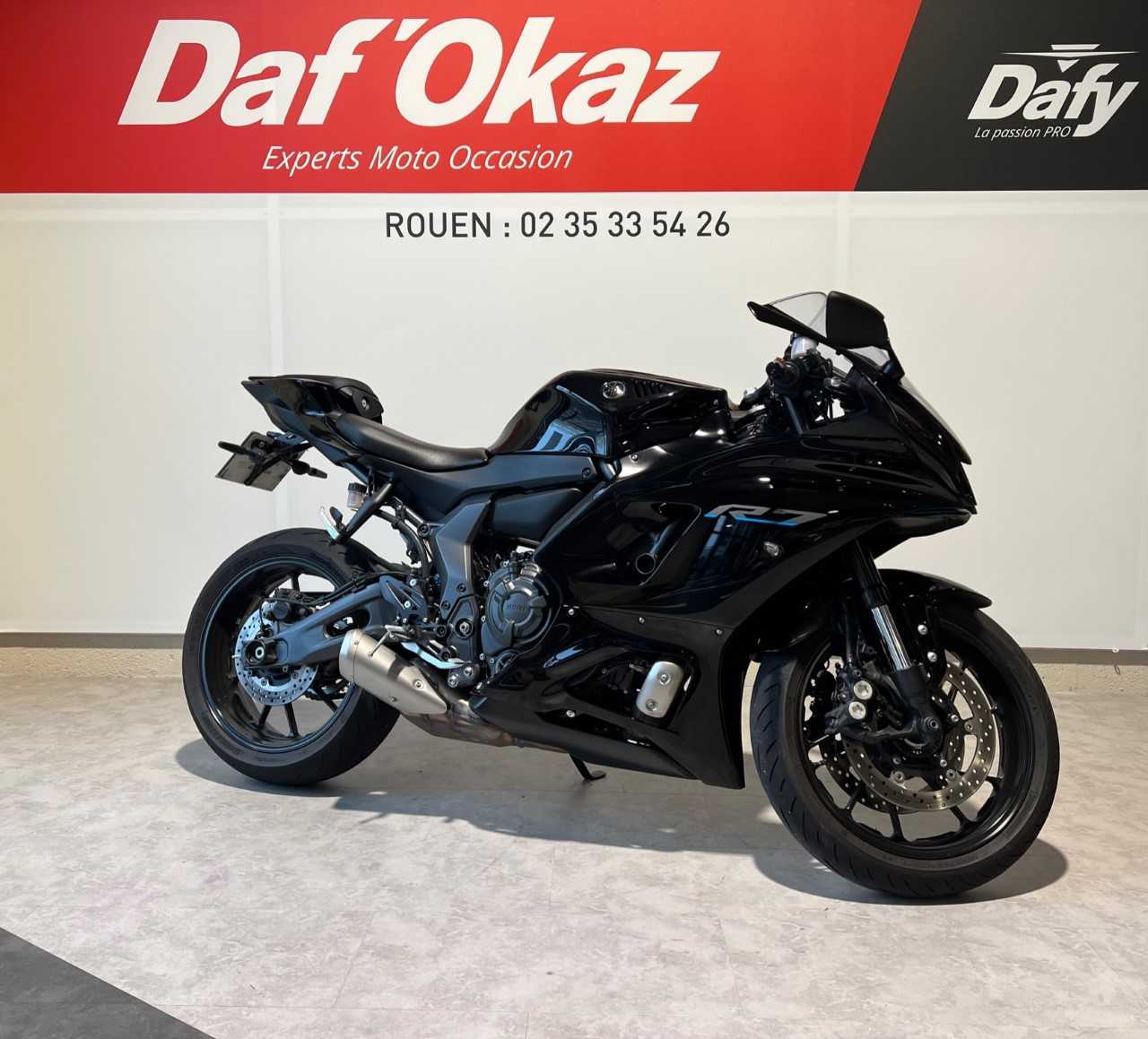 Yamaha YZF R7 2022 HD vue 3/4 droite