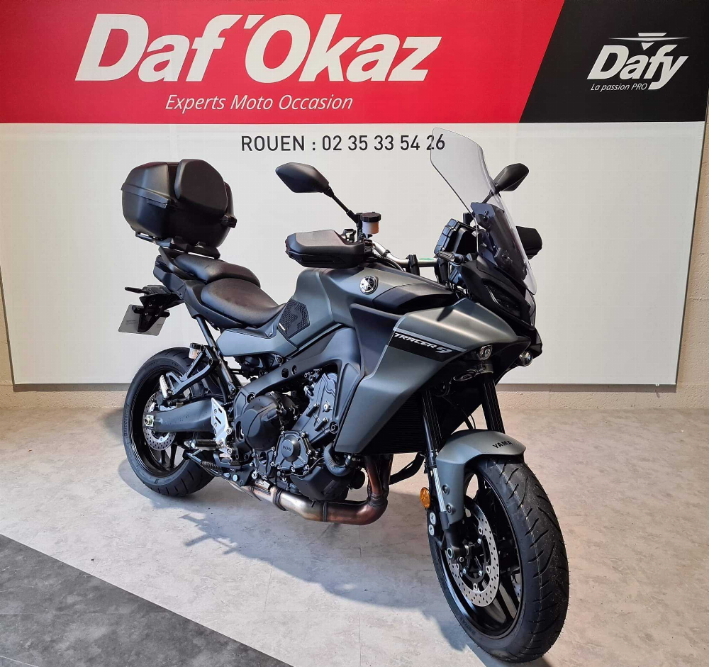 Yamaha MT-09 900 2022 vue 3/4 droite