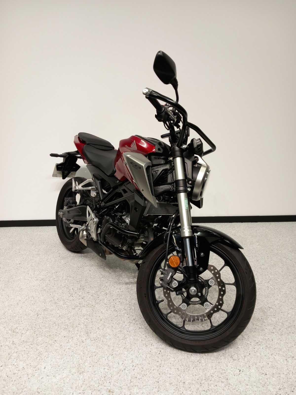 Honda CB 125 R 2019 HD vue 3/4 droite