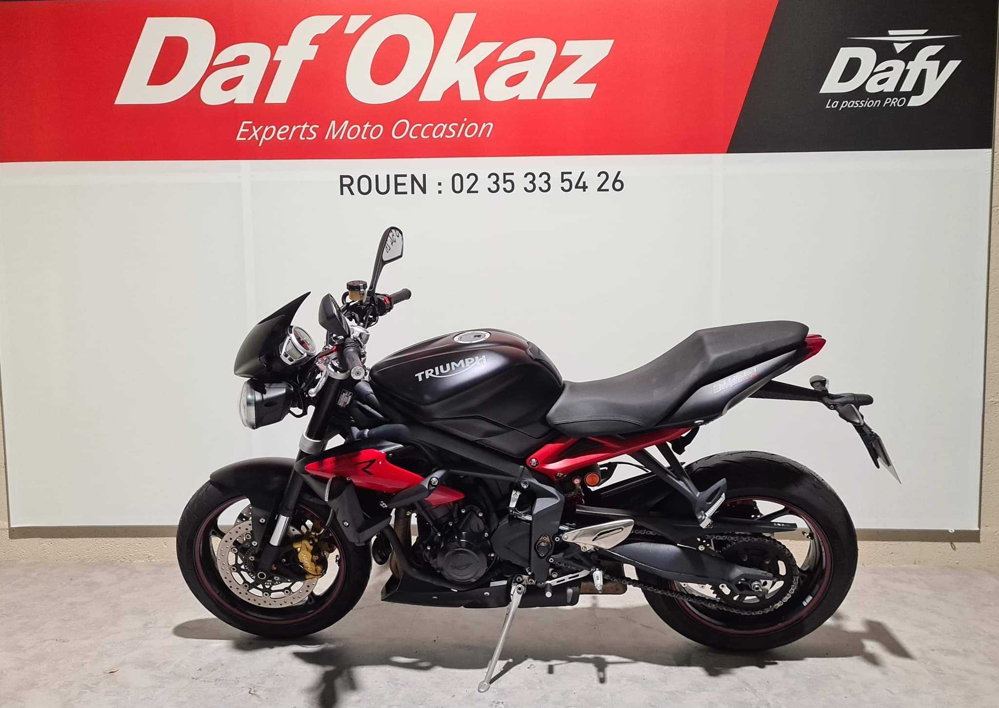 Triumph 675 Street Triple R 2015 HD vue gauche