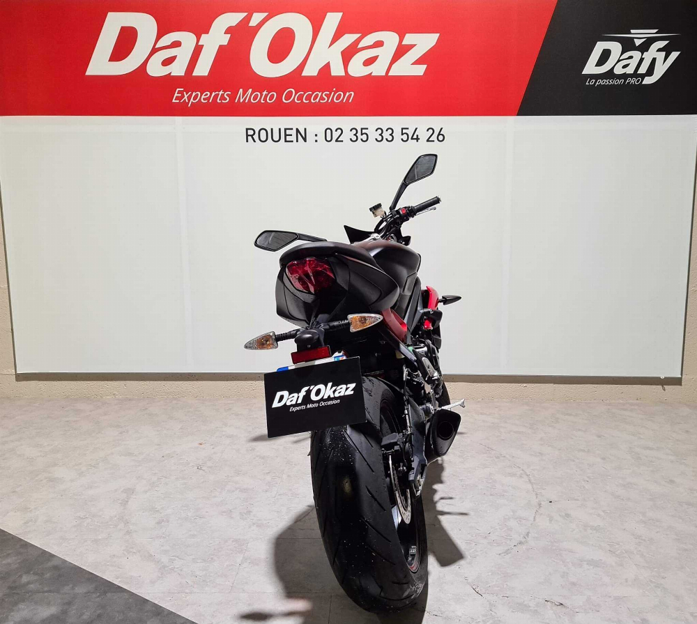 Triumph 675 Street Triple R 2015 vue arrière